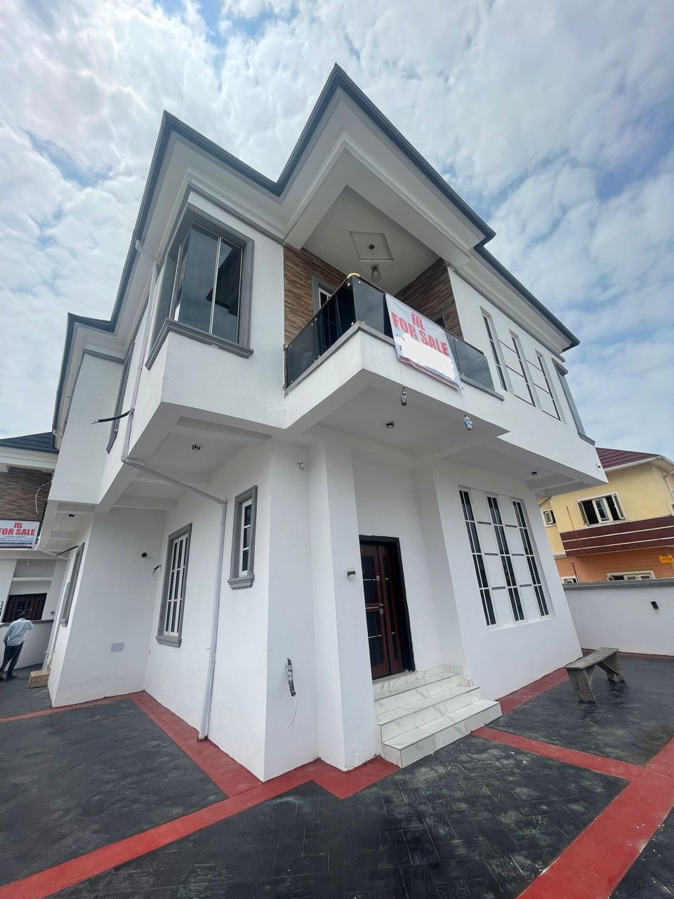 5 bedroom detached duplex with BQ