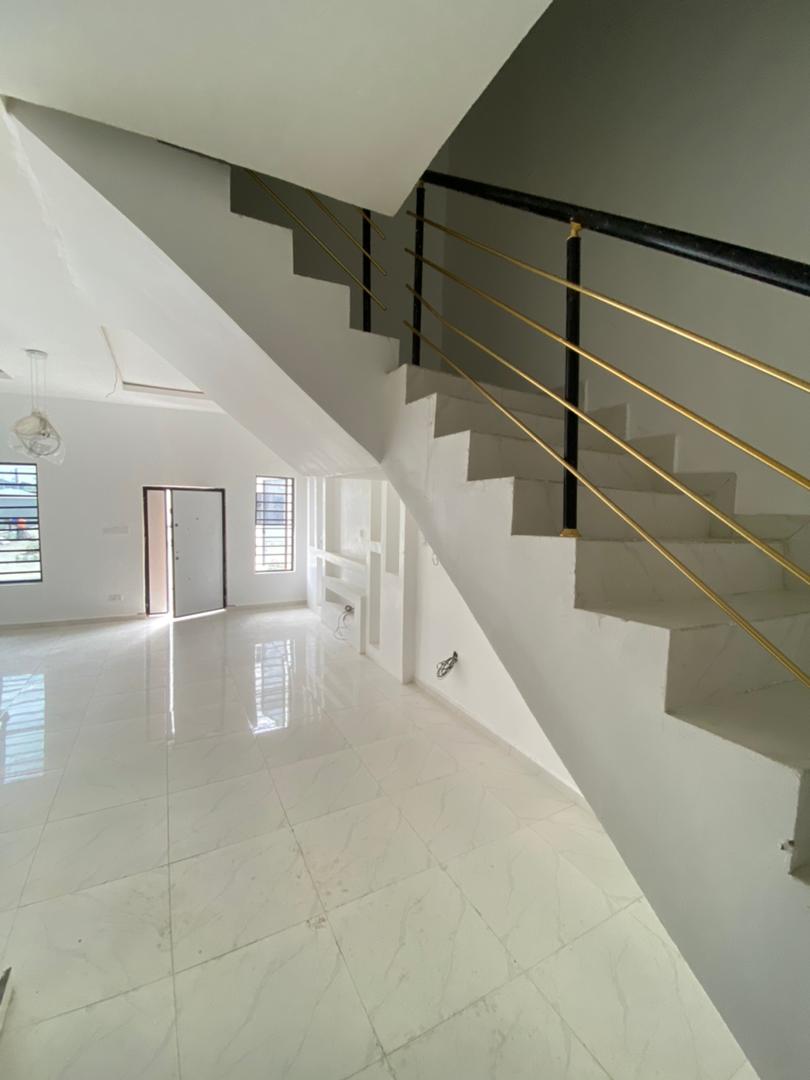 4 bedroom terrace duplex