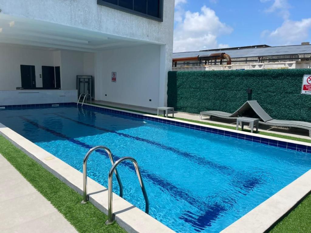 4 bedroom semi detached duplex with BQ