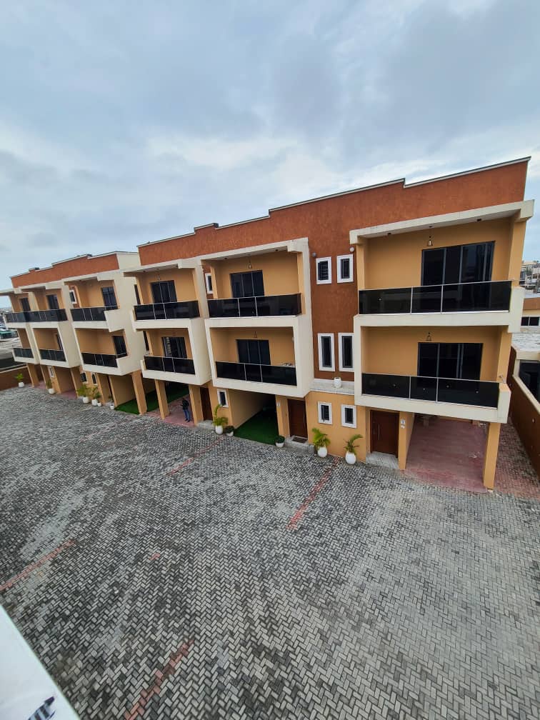 4 bedroom terrace duplex