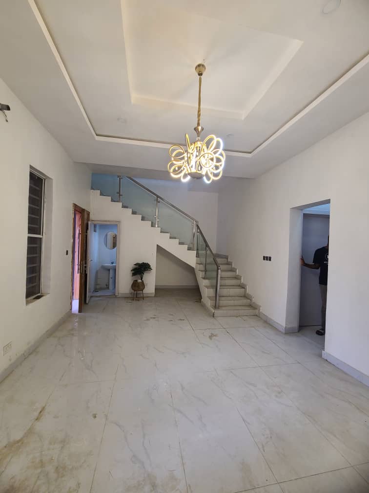 4 bedroom terrace duplex