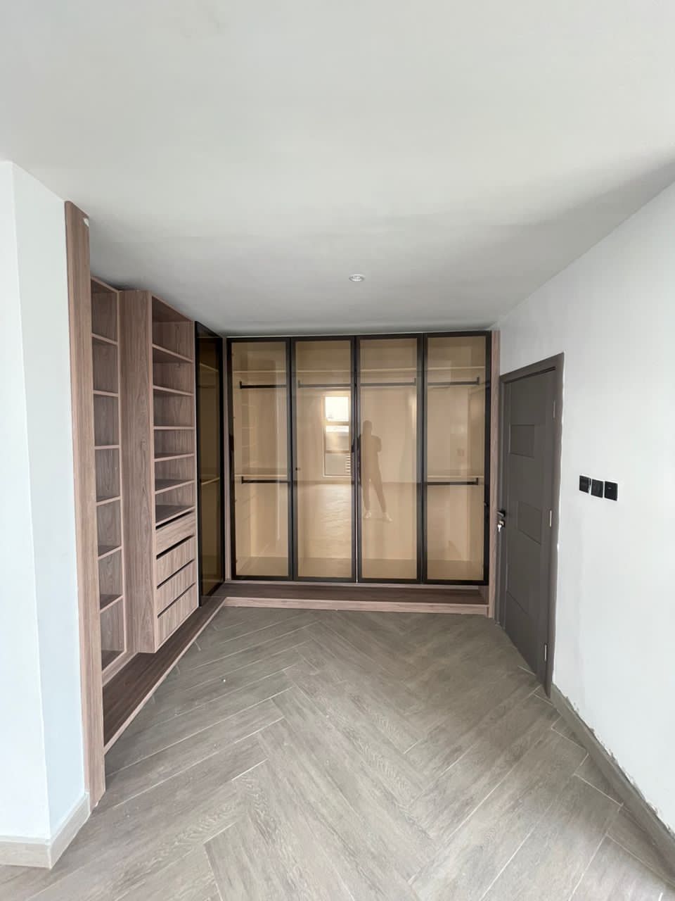 4 bedroom maisonette with BQ