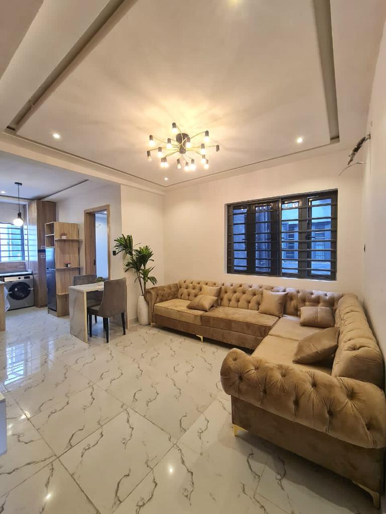 2 BEDROOM FULLY FURNISHED AND SERVICED APARTMENT