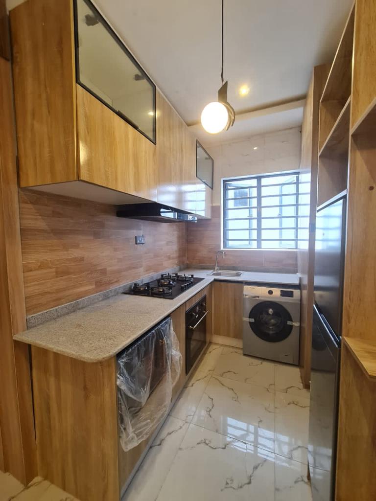 2 BEDROOM FULLY FURNISHED AND SERVICED APARTMENT