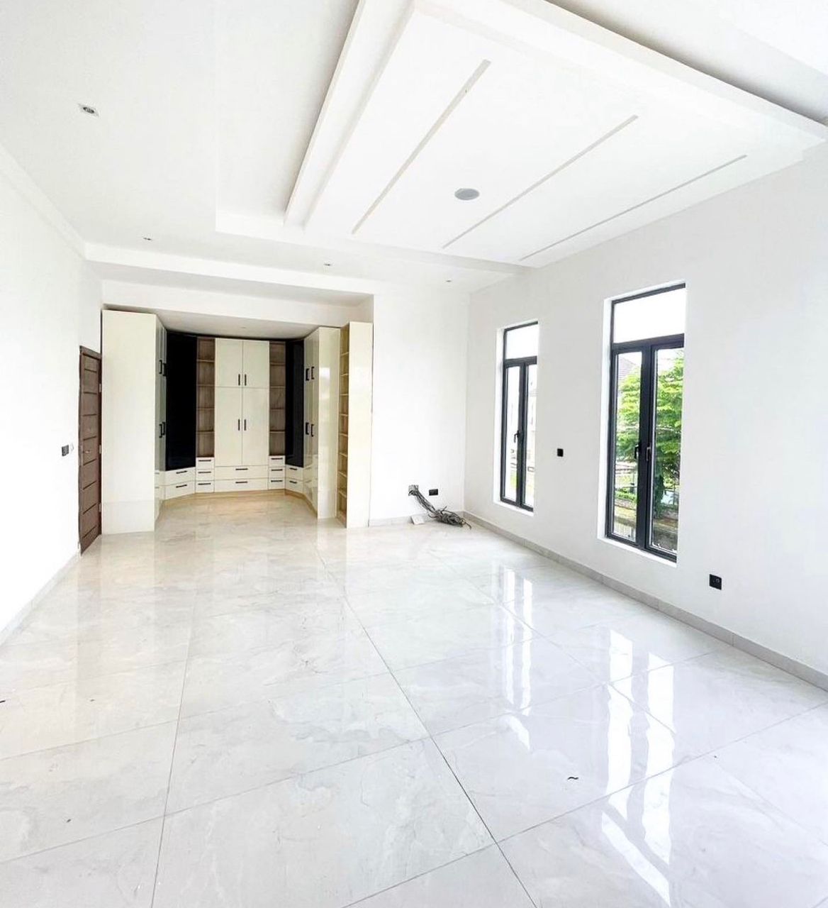 LUXURY 5BEDROOM FULLY DETACHED DUPLEX FOR SALE�